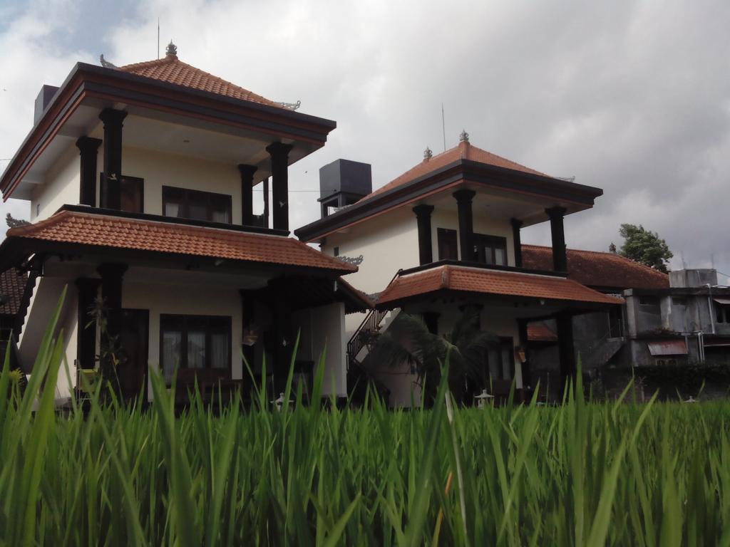 Puji Hostel And Bungalow Ubud Rum bild