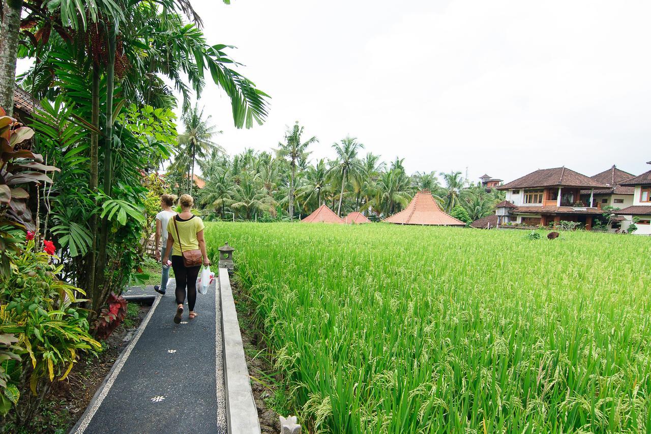 Puji Hostel And Bungalow Ubud Exteriör bild
