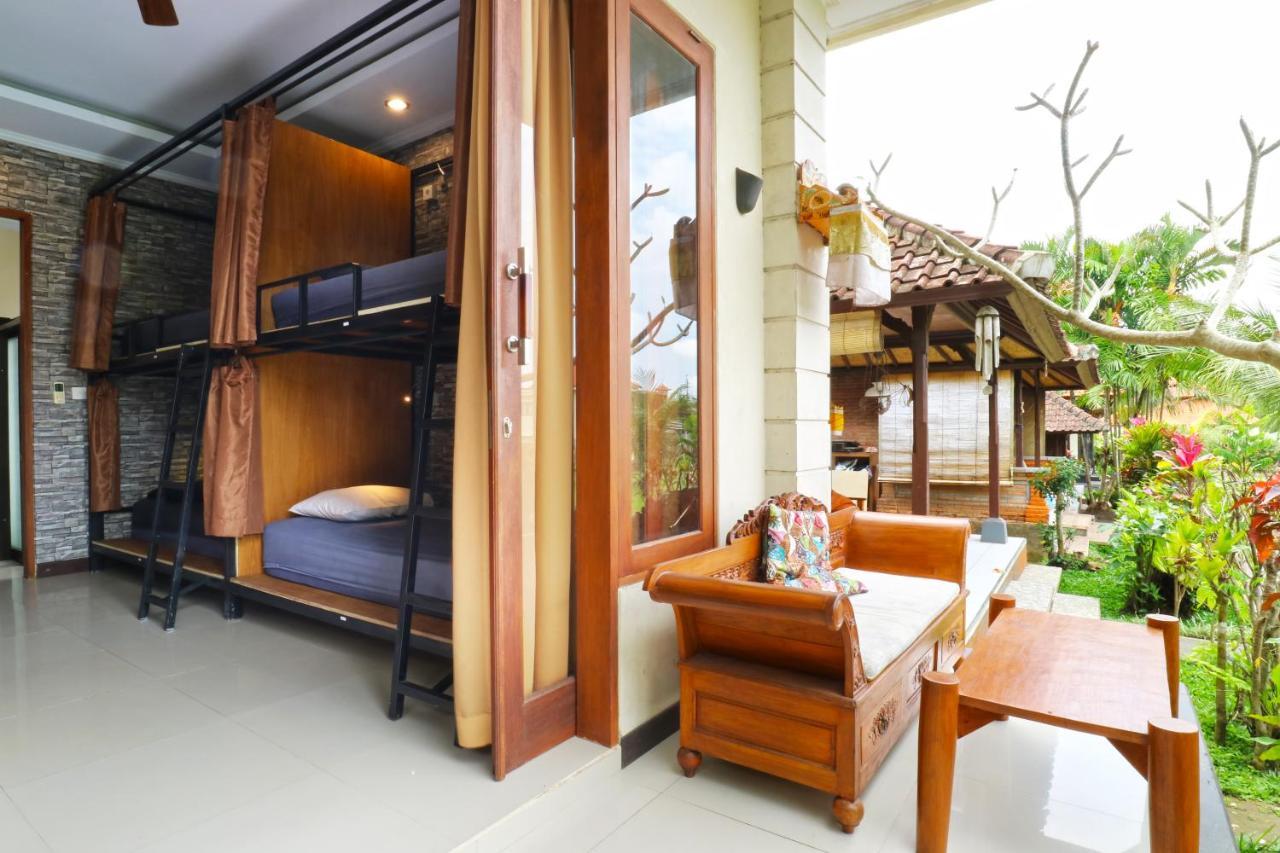 Puji Hostel And Bungalow Ubud Exteriör bild