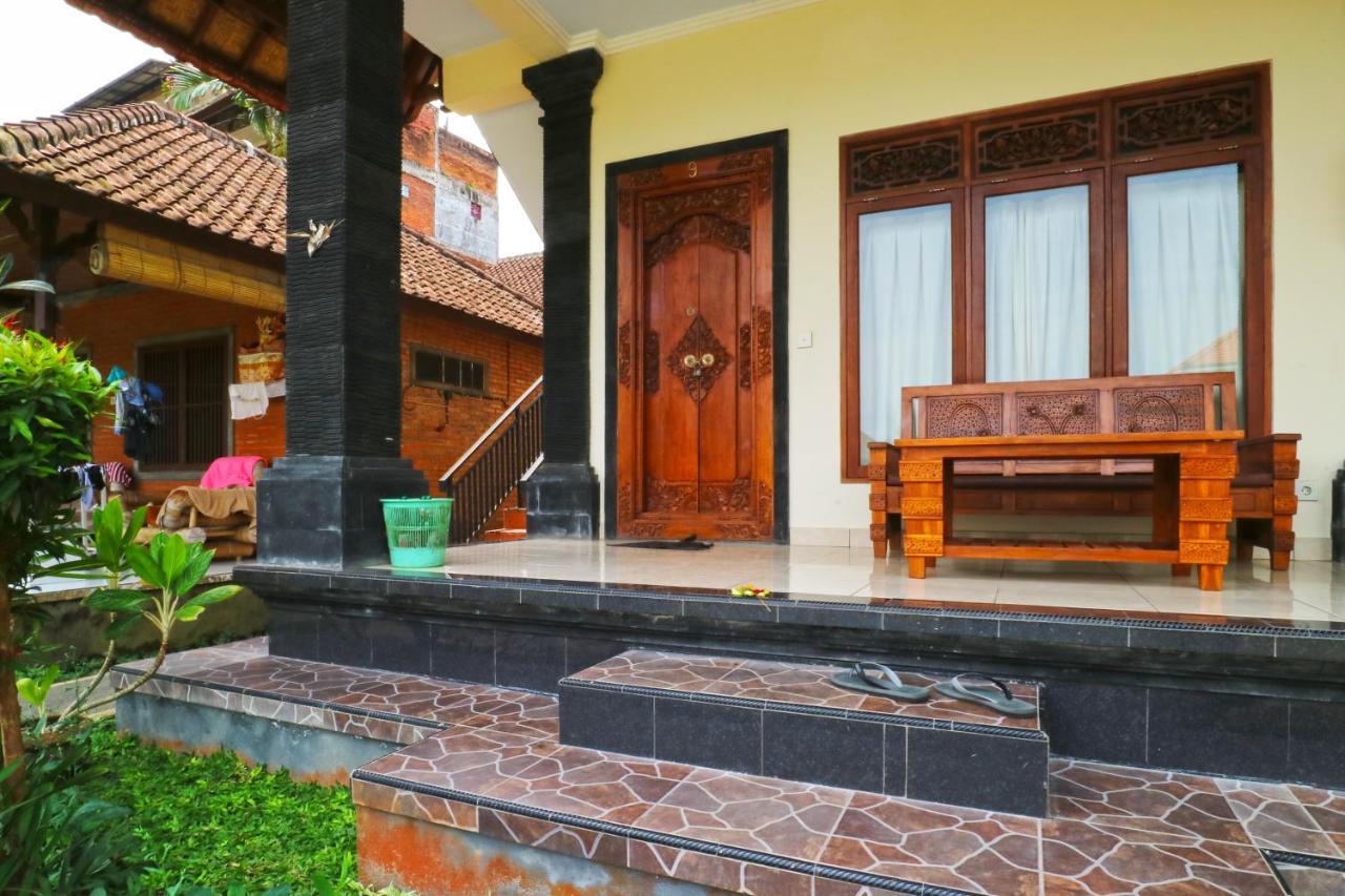 Puji Hostel And Bungalow Ubud Exteriör bild